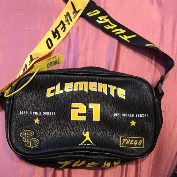 Fuego brand, Roberto Clemente sling bag. Black.